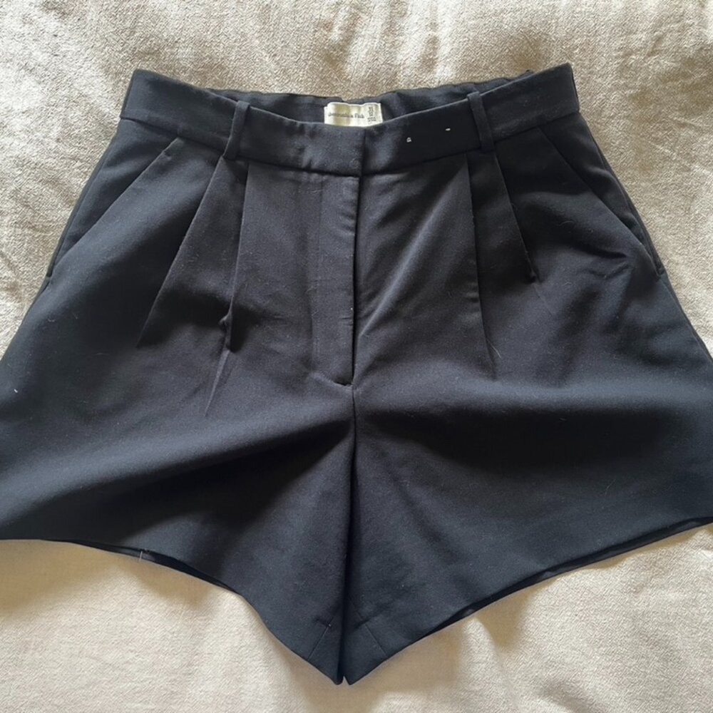 Abercrombie Curve Love Sloane Tailored Short, Color: Black, Size: 31